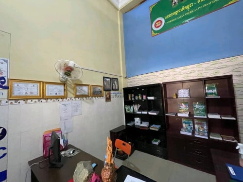 ផ្ទះអាជីវកម្ម ២ល្វែងជាប់គ្នា សម្រាប់ជួល 2 Shophouses for Rent Surrounding Khan DangKao