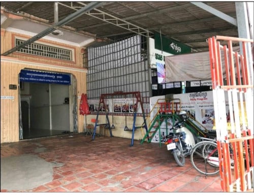 ផ្ទះអាជីវកម្ម ២ល្វែងជាប់គ្នា សម្រាប់ជួល 2 Shophouses for Rent Surrounding Khan DangKao