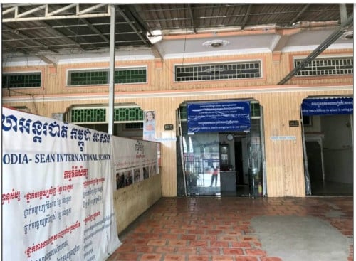 ផ្ទះអាជីវកម្ម ២ល្វែងជាប់គ្នា សម្រាប់ជួល 2 Shophouses for Rent Surrounding Khan DangKao
