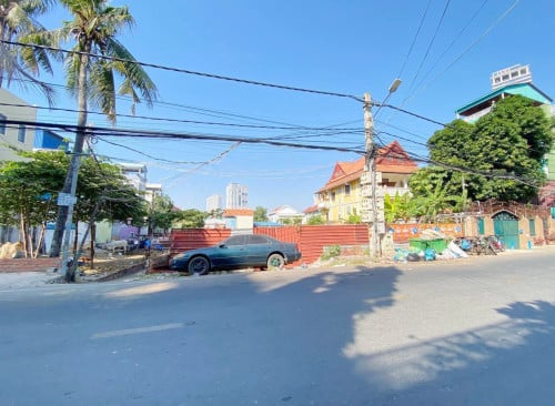 ដីសម្រាប់លក់ នៅលើផ្លូវទន្លេមេគង្គ ខណ្ឌជ្រោយចង្វារ សង្កាត់ជ្រោយចង្វារ
