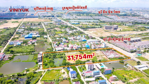 ដីកែង3ផ្លូវ សម្រាប់លក់!!