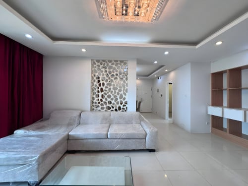 𝐅𝐨𝐫 𝐑𝐞𝐧𝐭: 3-Bedroom Apartment – Rose Condo, Tunle Bassac