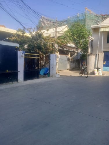 ដីលក់ ទំហំ 8.7m x 40m