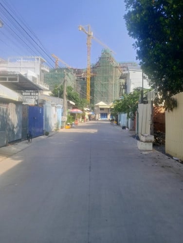ដីលក់ ទំហំ 8.7m x 40m