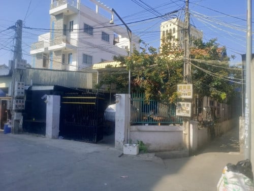ដីលក់ ទំហំ 8.7m x 40m