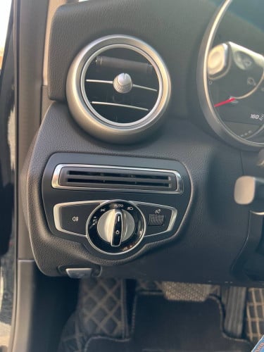 ឡានលក់ C300
