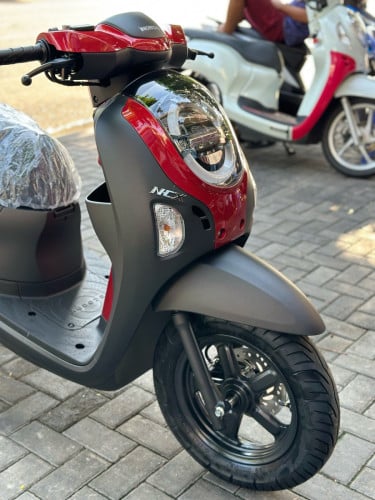 វៃដូរបង់រំលស់HONDA SCOOPY ឆ្នាំ2026ថ្មីកេសក្រុមហ៊ុន100%