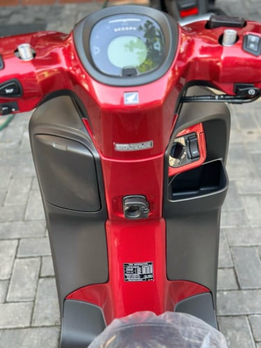 វៃដូរបង់រំលស់HONDA SCOOPY ឆ្នាំ2026ថ្មីកេសក្រុមហ៊ុន100%