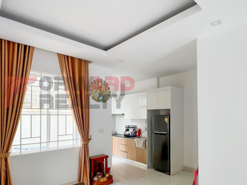๐ก 2 Bedrooms Link house available for rent in Chroy Changva Area (Borey The Flora))