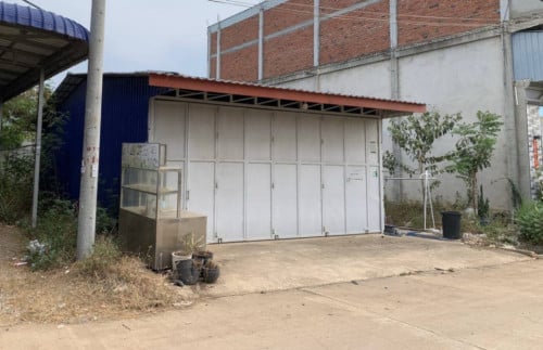🏦Warehouse Available for Urgent Sale at a Special Price (Negotiable).