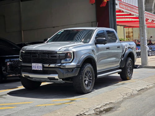 2023 FORD RANGER RAPTOR នៅធានាប្តូរប្រេងម៉ាសុីនពីក្រុមហ៊ុន​ ទេីបប្រេីបានតែ 7330kmប៉ុណ្ណោះ!