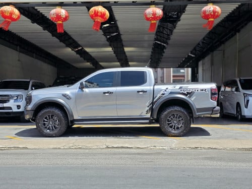 2023 FORD RANGER RAPTOR នៅធានាប្តូរប្រេងម៉ាសុីនពីក្រុមហ៊ុន​ ទេីបប្រេីបានតែ 7330kmប៉ុណ្ណោះ!