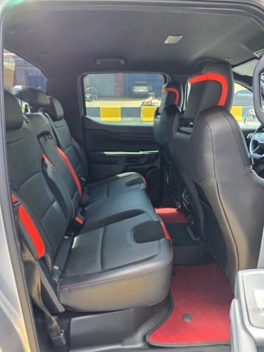 2023 FORD RANGER RAPTOR នៅធានាប្តូរប្រេងម៉ាសុីនពីក្រុមហ៊ុន​ ទេីបប្រេីបានតែ 7330kmប៉ុណ្ណោះ!