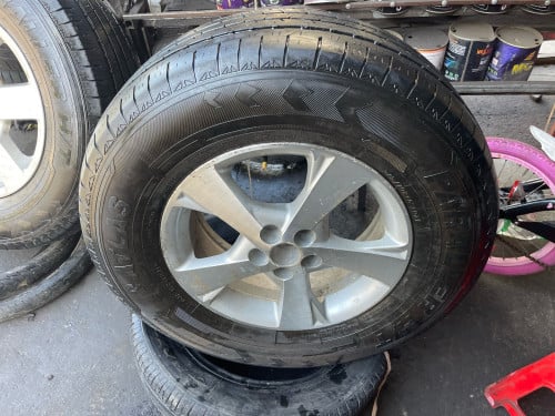 245/70R16ដឺឡេ23