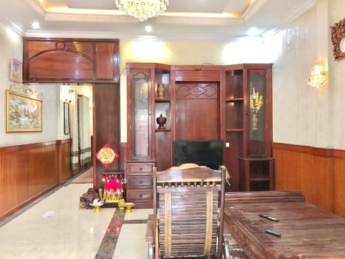 BTP | Townhouses 4 bedrooms for rent west of Russian market