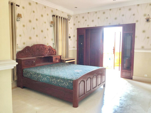 BTP | Townhouses 4 bedrooms for rent west of Russian market