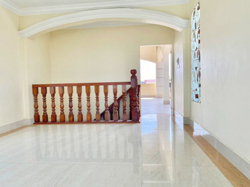 BTP | Townhouses 4 bedrooms for rent west of Russian market