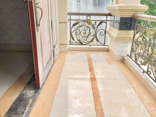 BTP | Townhouses 4 bedrooms for rent west of Russian market