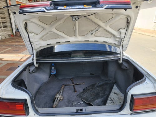 Camry 1990 LE លក់បន្ទាន់