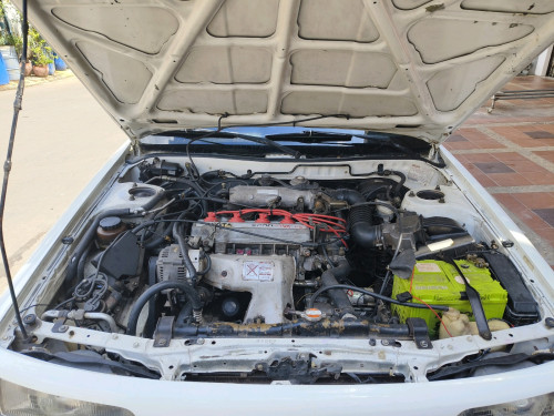 Camry 1990 LE លក់បន្ទាន់
