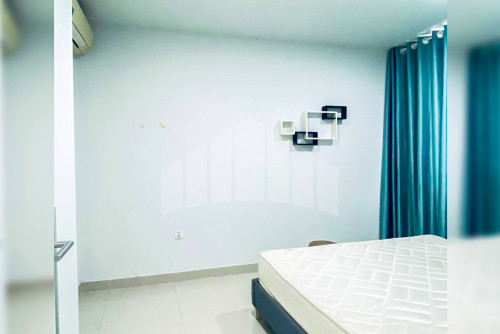 Condo for Rent at The Bridge