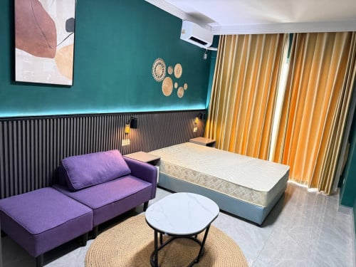 Condo riverside