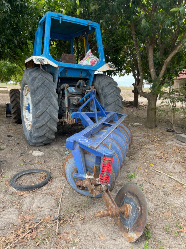 Ford TW15