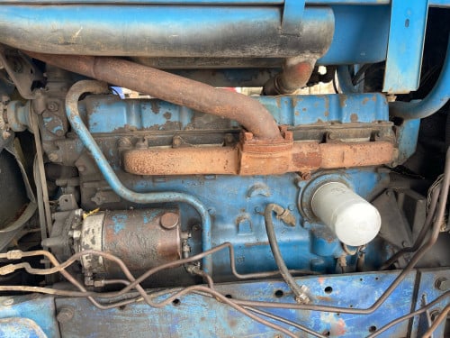 Ford TW15