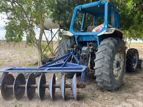 Ford TW15