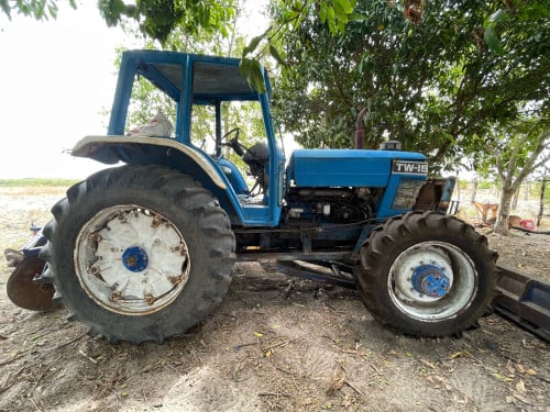 Ford TW15