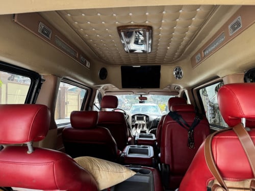 HYUANDAI SUPER STAREX VAN