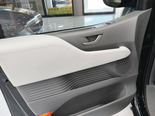 Hyundai Staria 2023 | 7-Seater VIP