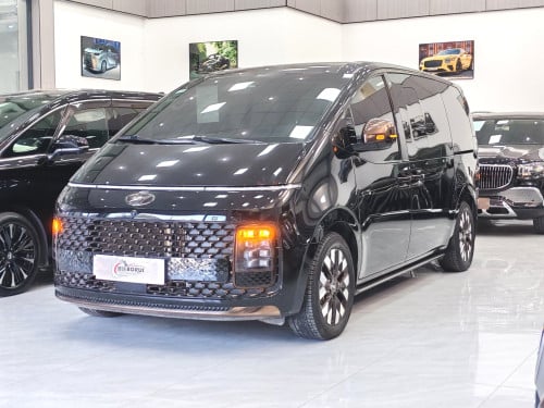 Hyundai Staria 2023 | 7-Seater VIP