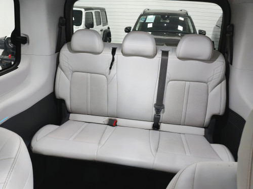 Hyundai Staria 2023 | 7-Seater VIP