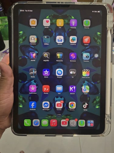 iPad air5 M1 bypass 256G WiFi ស្អាតដូចថ្មី99%មានខេស