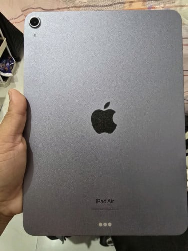 iPad air5 M1 bypass 256G WiFi ស្អាតដូចថ្មី99%មានខេស