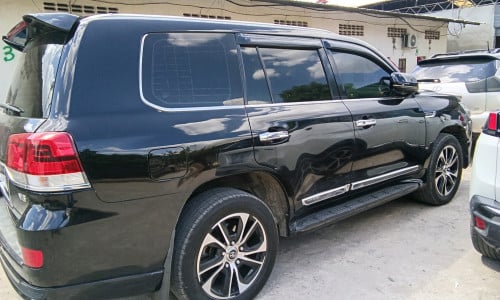 Land cruiser 09 update 2021 full option បើកដំបូល 2BAxx