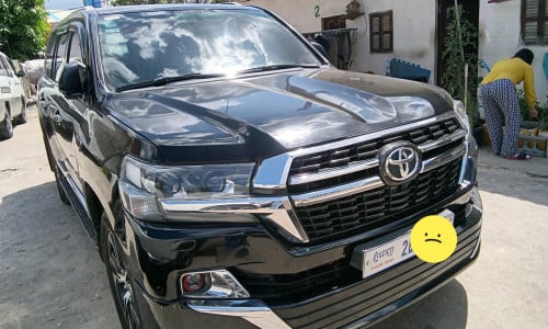Land cruiser 09 update 2021 full option បើកដំបូល 2BAxx