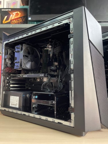 Lenovo Gaming i7 9700K