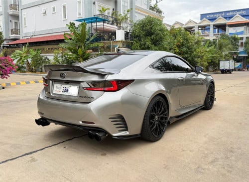LEXUS_RC200T_2016_F_Sport