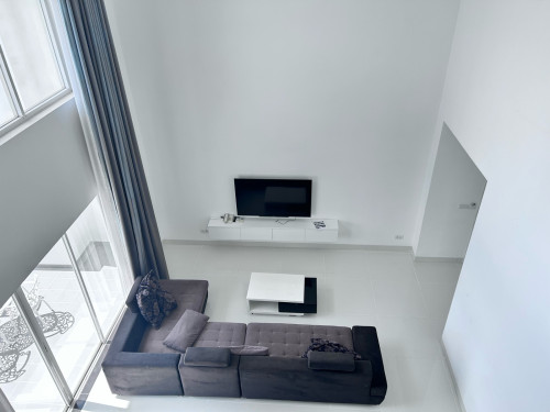 Penthouse size 339sqm price:$4000Price is nego_Location- Toul Tompong Market (Russian Market)
