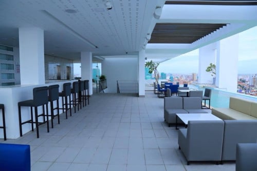 Penthouse size 339sqm price:$4000Price is nego_Location- Toul Tompong Market (Russian Market)