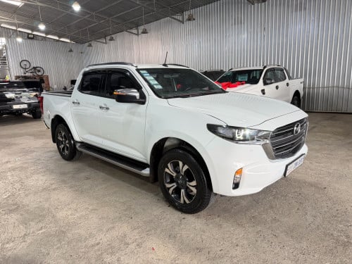 Mazda BT-50 2022 សុីន១ជុំ​ សោរបញ្ឆេះពីចំងាយ
