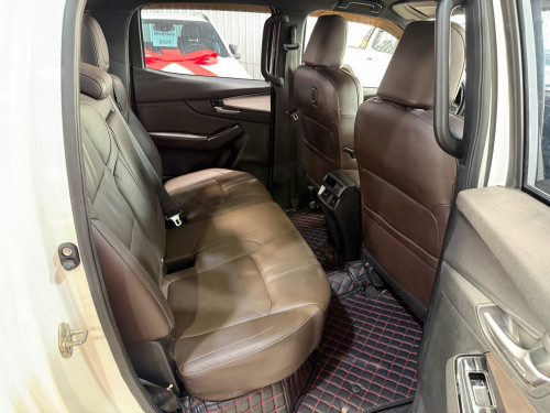 Mazda BT-50 2022 សុីន១ជុំ​ សោរបញ្ឆេះពីចំងាយ