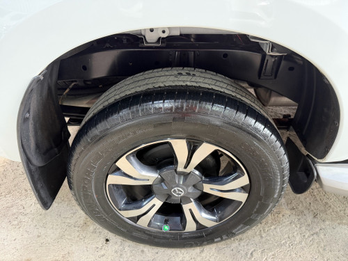 Mazda BT-50 2022 សុីន១ជុំ​ សោរបញ្ឆេះពីចំងាយ