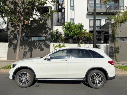 Mercedes Benz GLC300