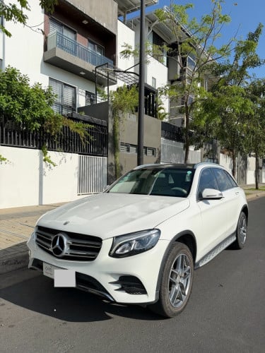 Mercedes Benz GLC300