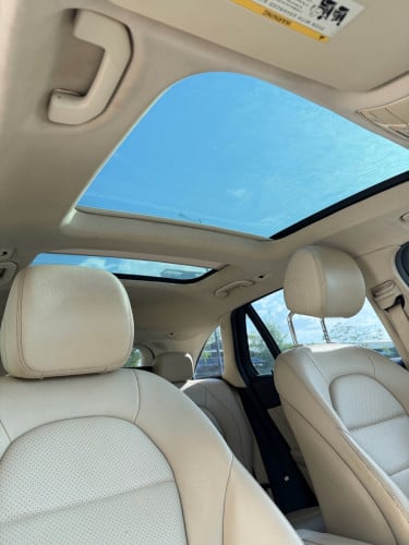 Mercedes Benz GLC300