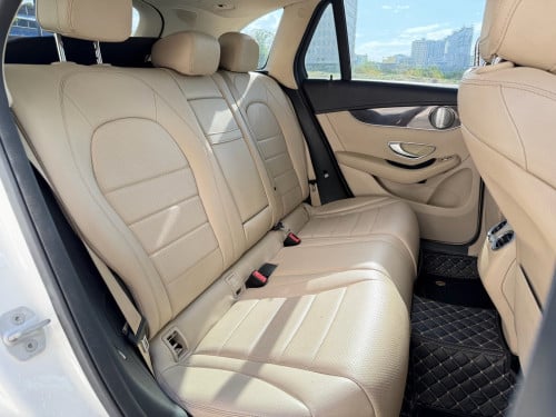 Mercedes Benz GLC300