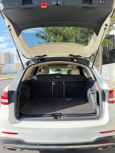 Mercedes Benz GLC300
